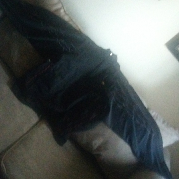 XL jordan wind jacket 🧥has embroidered wings on sleeves... emblem of slamdunk. - Picture 5 of 6